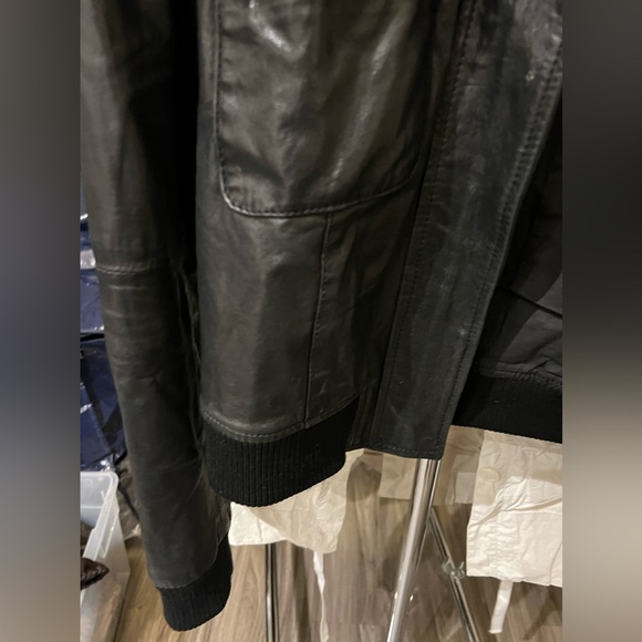 Black aviator Leather Jacket - Picture 4 of 15
